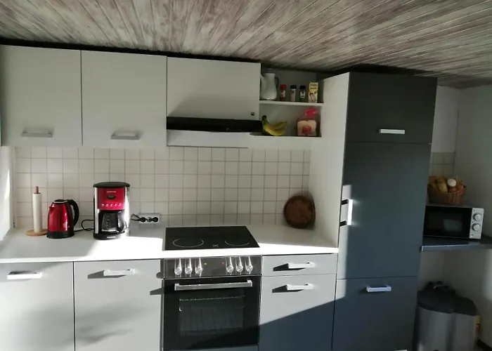 Semesterbostad Hupes-ferienhaus *